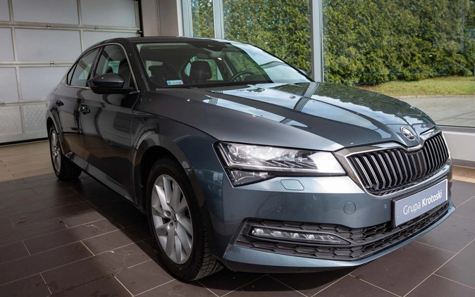 Skoda Superb cena 104900 przebieg: 82507, rok produkcji 2021 z Łódź małe 781